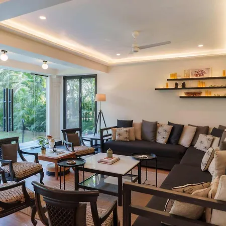 Mehta Mansion By Stayvista - A Villa With A Swimming Pool And Pool Table-2